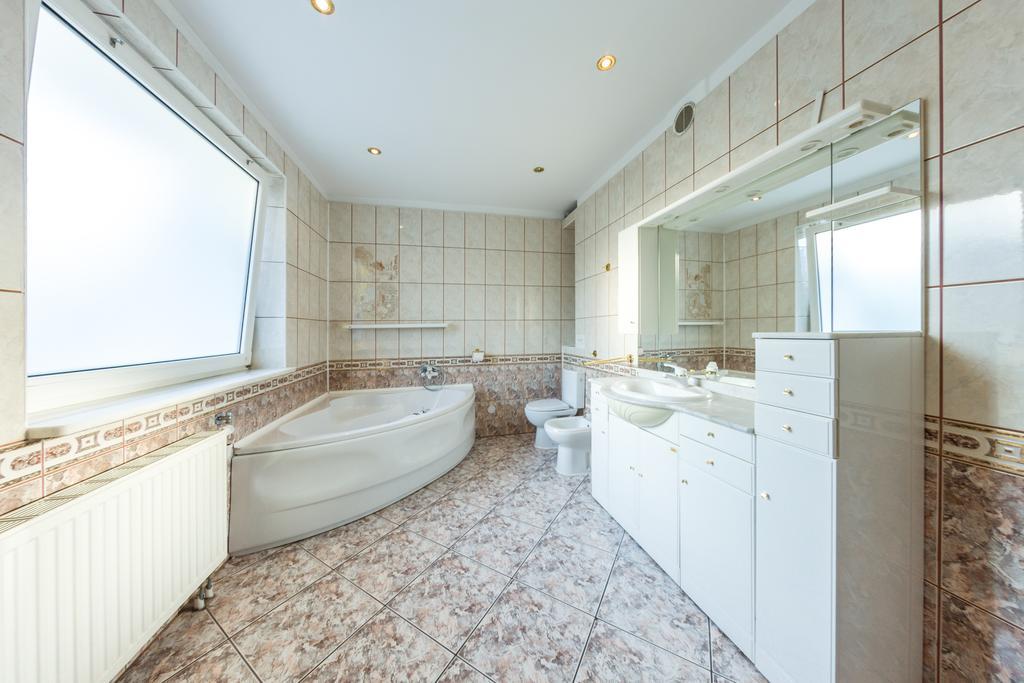 Apartamenty Rodzinne Zdrojowe Kudowa Zdroj Exterior photo